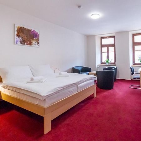 Hotel Ungar スヴィタヴィ エクステリア 写真