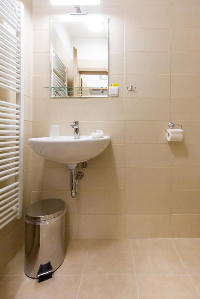 Hotel Ungar スヴィタヴィ エクステリア 写真