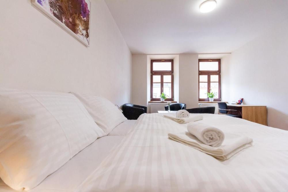 Hotel Ungar スヴィタヴィ エクステリア 写真