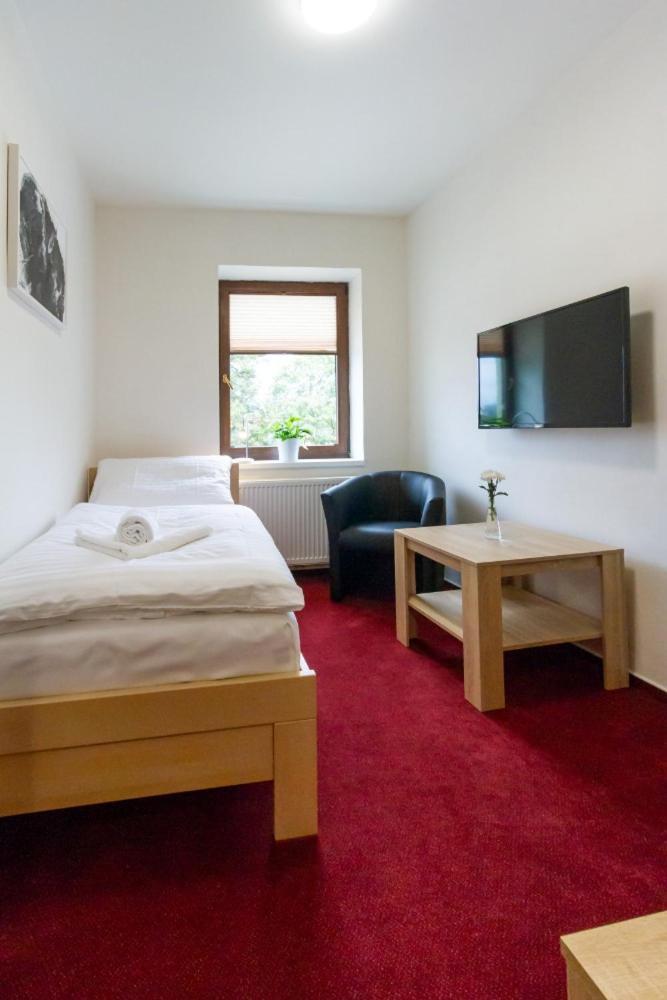 Hotel Ungar スヴィタヴィ エクステリア 写真
